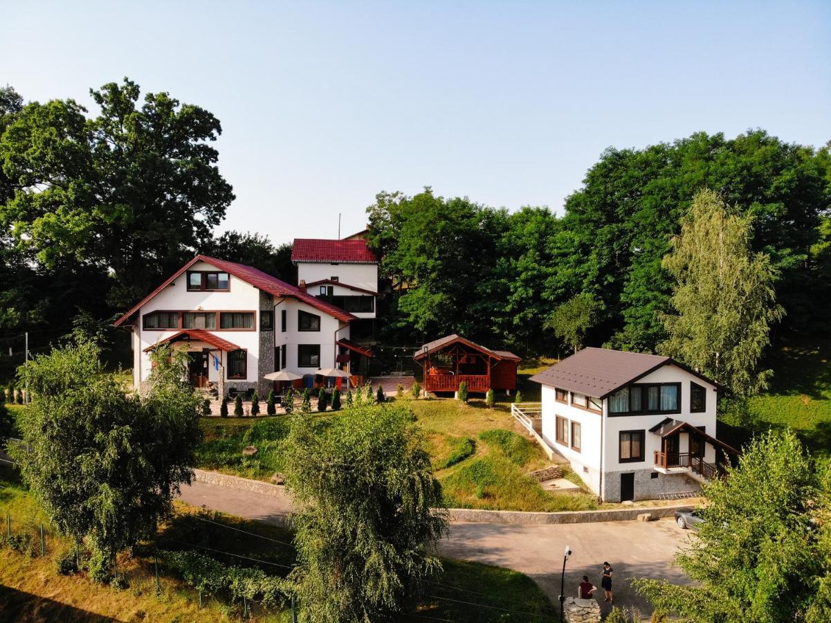 Stejarul Lui Andrei Hotel Izvoarele  Exterior photo